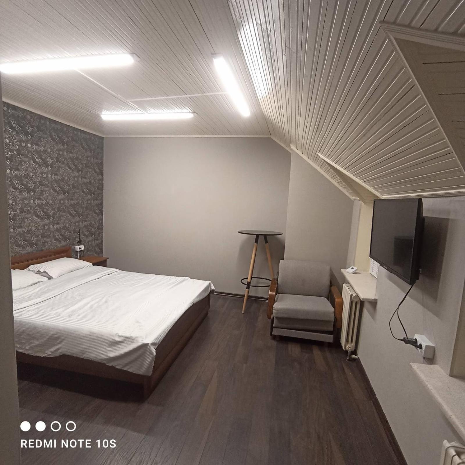 Friends Hostel Chişinǎu Buitenkant foto