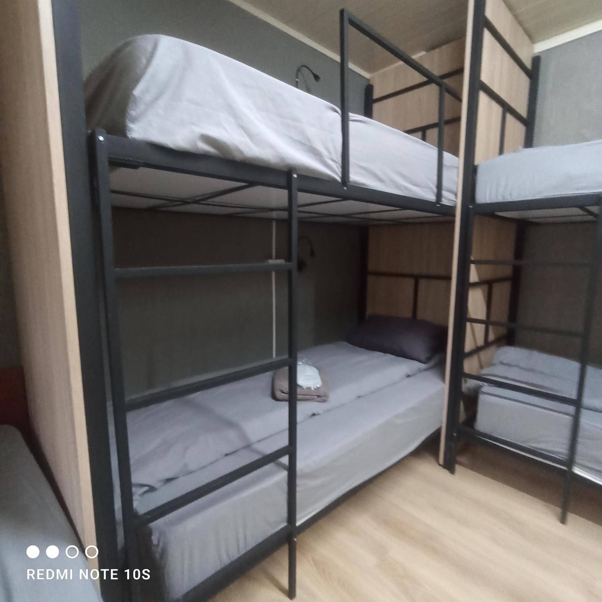 Friends Hostel Chişinǎu Buitenkant foto
