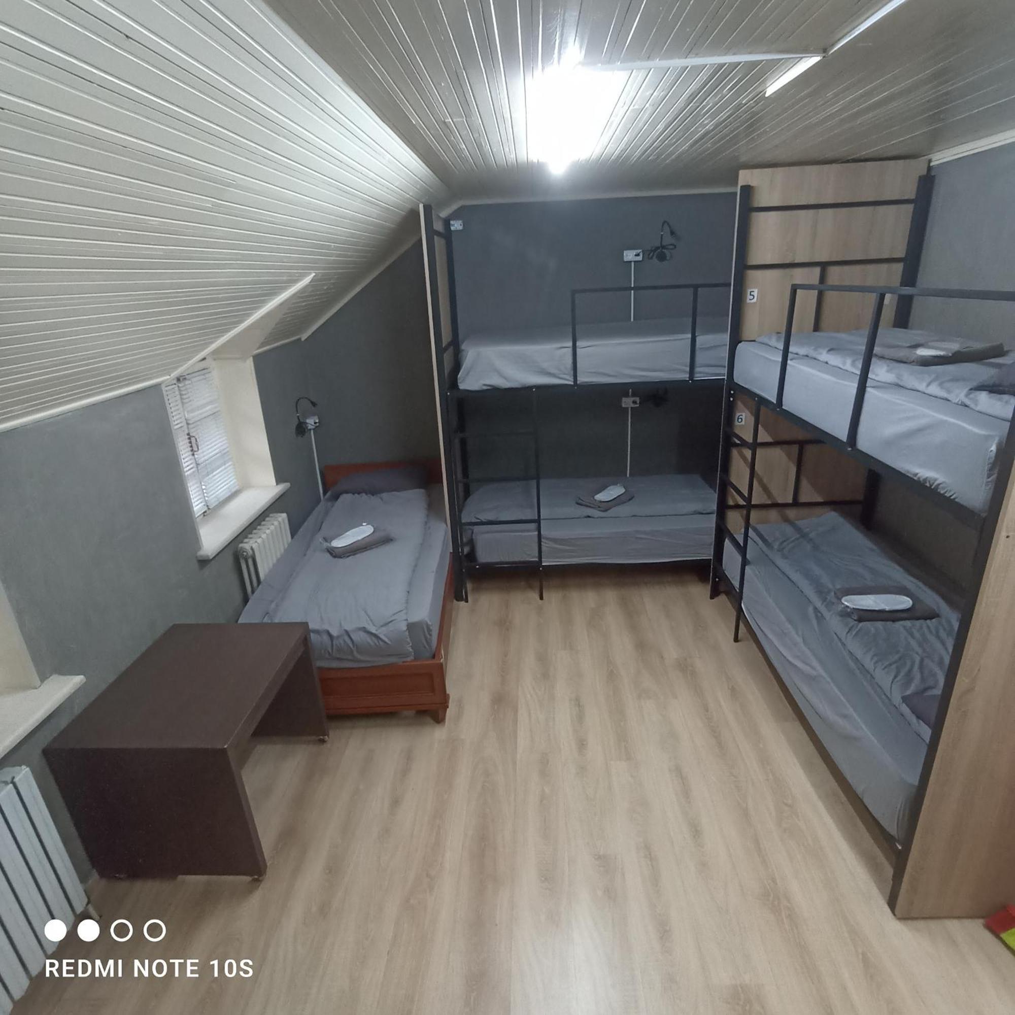 Friends Hostel Chişinǎu Buitenkant foto