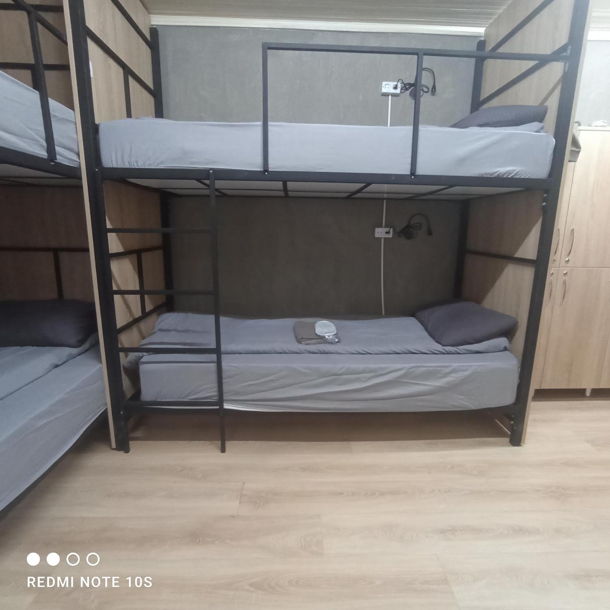 Friends Hostel Chişinǎu Buitenkant foto